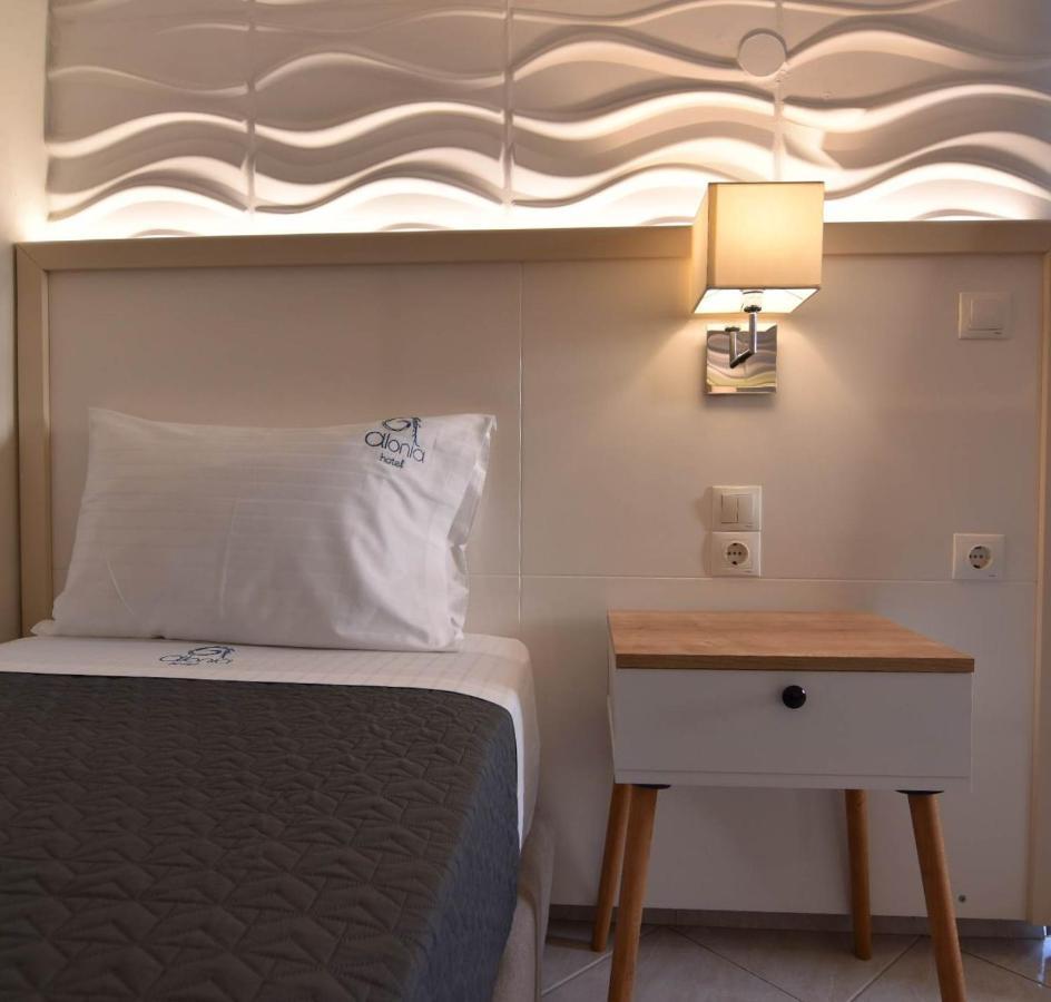 Alonia Hotel Kalamaki  Extérieur photo